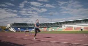 国信体育馆上演「极限转场」：斯诺克完美落幕，CBA青岛主场8小时恢复