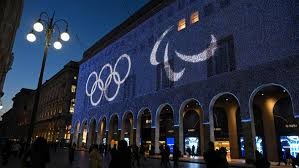 桑德斯谈对位库里：他是非常伟大的球员 我就想着把自己的事做好